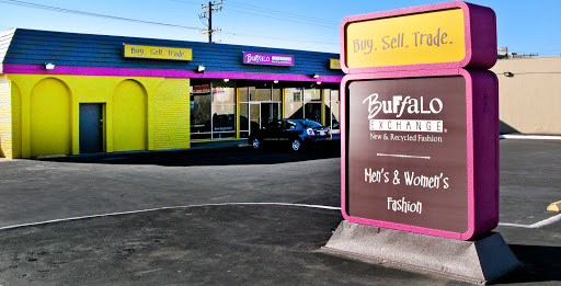 Used Clothing Store «Buffalo Exchange San Diego - Pacific Beach», reviews and photos, 1079 Garnet Ave, San Diego, CA 92109, USA