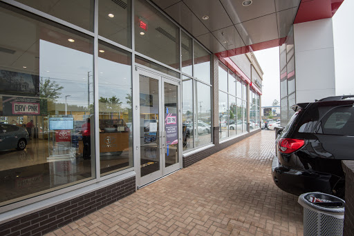 Toyota Dealer «AutoNation Toyota Leesburg», reviews and photos, 1 Cardinal Park Dr SE, Leesburg, VA 20175, USA