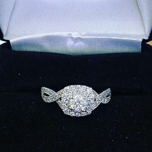 Pawn Shop «Peoria Pawn», reviews and photos, 6750 W Olive Ave, Peoria, AZ 85345, USA