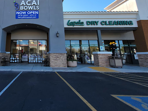 Dry Cleaner «Lapels Dry Cleaning Gilbert», reviews and photos, 2586 S Val Vista Dr, Gilbert, AZ 85295, USA