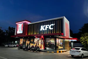 KFC DRIVE THRU ปตท เรือนจำ image