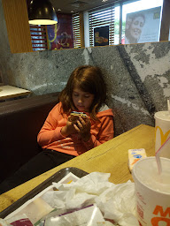 Photo n°104 de McDonald's à Laon ()