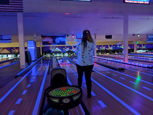 Bowling Alley «Levittown Lanes», reviews and photos, 56 Tanners Ln, Levittown, NY 11756, USA