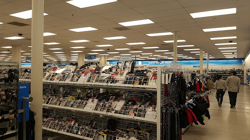 Clothing Store «Ross Dress for Less», reviews and photos, 2803 Battleground Ave, Greensboro, NC 27408, USA