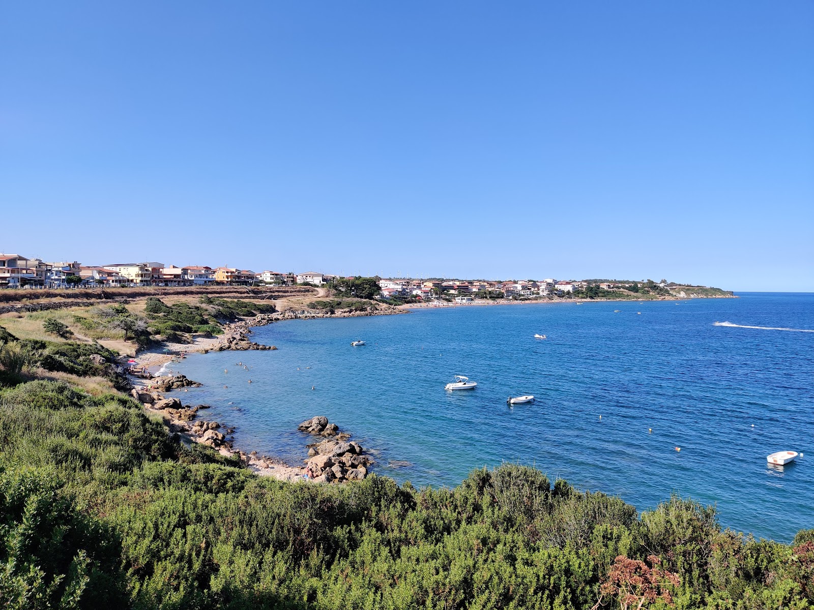 Capo Rizzuto beach'in fotoğrafı imkanlar alanı