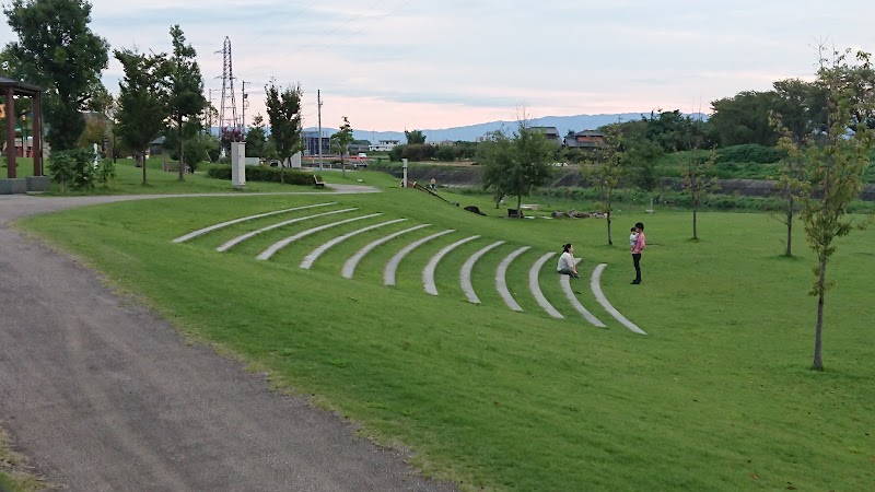 清流平和公園