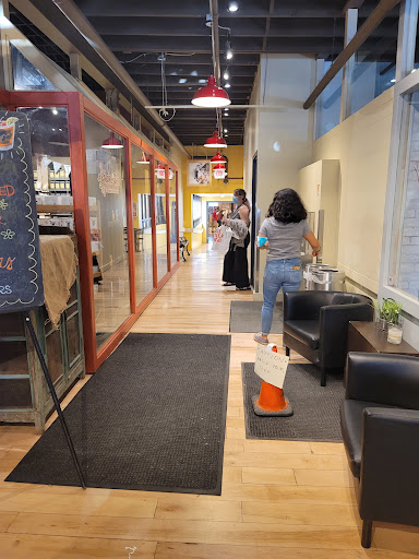 Shopping Mall «Kerrytown Market & Shops», reviews and photos, 407 N 5th Ave, Ann Arbor, MI 48104, USA