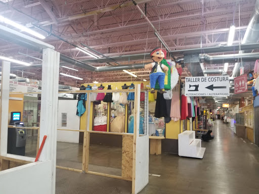 Shopping Mall «Bazaar El Royal Shopping Mall», reviews and photos, 2534 Royal Ln, Dallas, TX 75229, USA