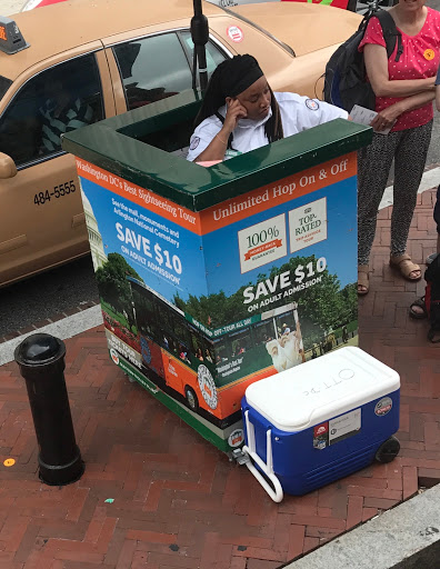 Sightseeing Tour Agency «Old Town Trolley and DC Duck Tours», reviews and photos, 50 Massachusetts Ave NE, Washington, DC 20002, USA