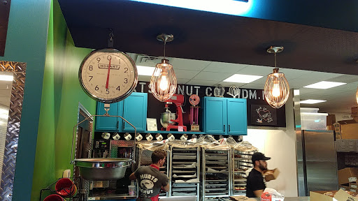 Donut Shop «Hurts Donut», reviews and photos, 5513 Mills Civic Pkwy #105, West Des Moines, IA 50266, USA