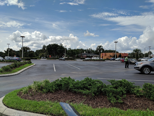 Shopping Mall «Lake Village Shopping MallKitchengaets», reviews and photos, 10601 US-441, Leesburg, FL 34788, USA