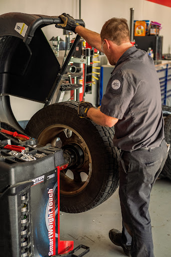 Tire Shop «Tire Outfitters Inc.», reviews and photos, 2712 S Pleasant Valley Rd, Winchester, VA 22601, USA