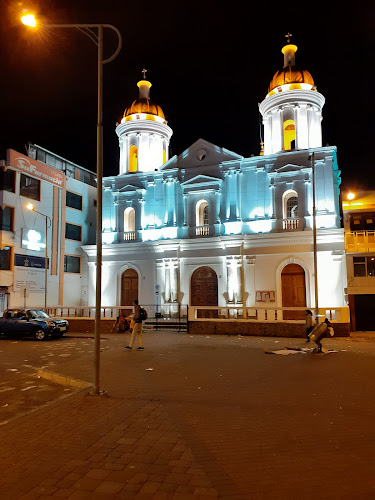 Opiniones de Santuario Católico Nuestra Señora de El Salto | Latacunga en Latacunga - Iglesia