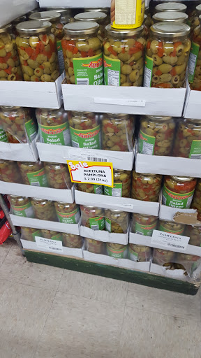 Supermarket «Rey Chavez Distributors Corporation», reviews and photos, 780 W 17th St, Hialeah, FL 33010, USA