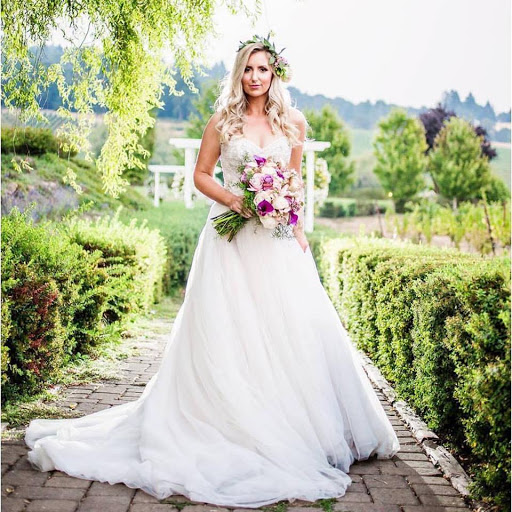 Wedding Store «Merrime Bride & Soiree», reviews and photos, 211 W 1st Ave #101, Albany, OR 97321, USA