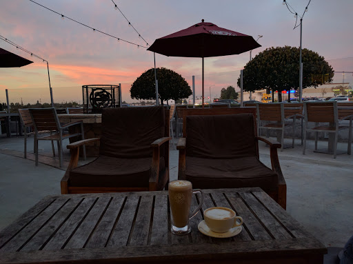 Coffee Shop «The Coffee Bean & Tea Leaf», reviews and photos, 18011 Newhope St G, Fountain Valley, CA 92708, USA