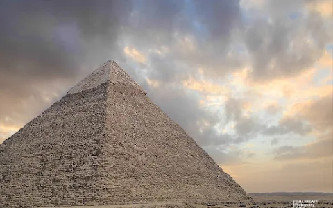 Pyramid of Khafre image