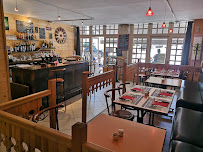 Atmosphère du Restaurant l’estaminet à Saint-Julien-Chapteuil - n°4
