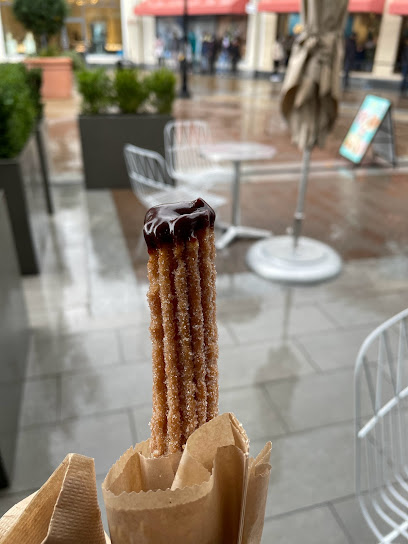 Hugo's Churros & Tacos