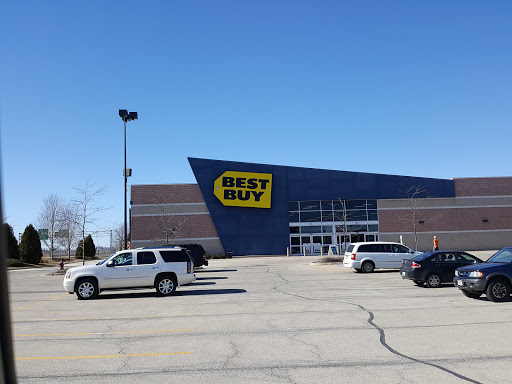 Electronics Store «Best Buy», reviews and photos, 1830 Towne Centre Dr, North Aurora, IL 60542, USA