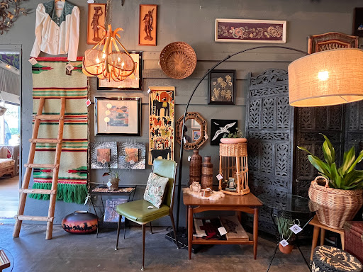 Vintage Clothing Store «Etoile Boutique», reviews and photos, 2424 E Robinson St, Orlando, FL 32803, USA