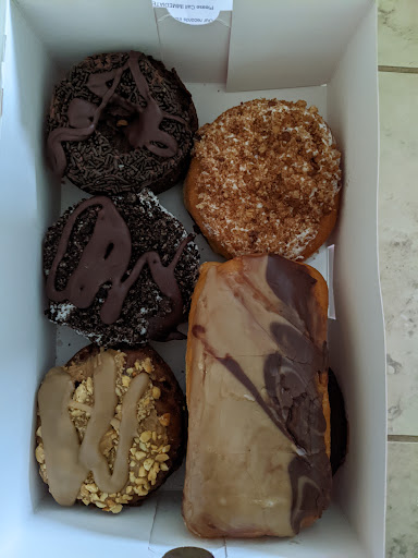 Donut Shop «Donut Day», reviews and photos, 18955 SW Tualatin Valley Hwy, Beaverton, OR 97006, USA