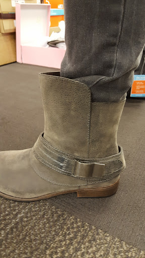 Shoe Store «DSW Designer Shoe Warehouse», reviews and photos, 2020 24th Ave NW, Norman, OK 73069, USA