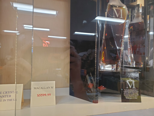 Liquor Store «R & J Discount Liquor», reviews and photos, 3015 E Douglas Ave, Wichita, KS 67211, USA