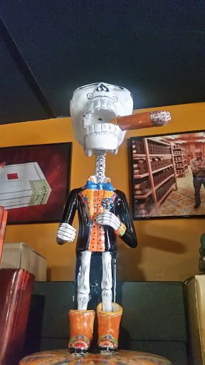 Tobacco Shop «Orange Cigar & More», reviews and photos, 278 Boston Post Rd, Orange, CT 06477, USA