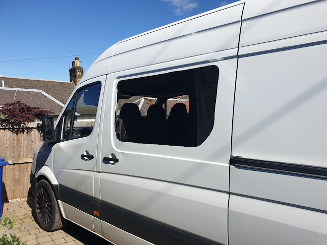 Reviews of CRYSTAL CLEAR WINDSCREENS - MOBILE VEHICLE GLAZING in Dunfermline - Auto glass shop