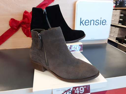 Shoe Store «Famous Footwear», reviews and photos, 1821 U.S. 287 Frontage Rd, Mansfield, TX 76063, USA