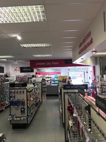 Reviews of Sally Beauty in Bedford - Cosmetics store