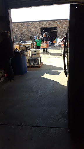 Clothing Store «75% Discount», reviews and photos, 915 Gemini Ave, Duncanville, TX 75116, USA