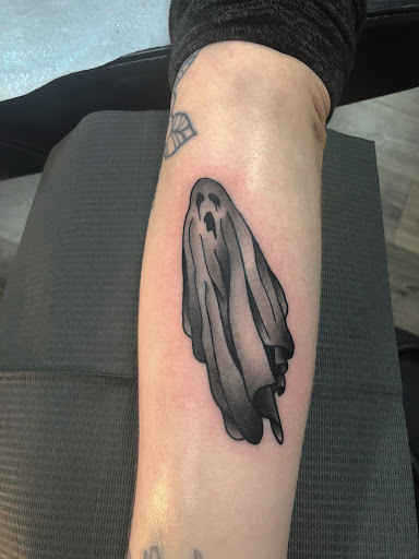 Tattoo Shop «American Ultra Tattoo», reviews and photos, 11083 Prospect Rd, Strongsville, OH 44149, USA