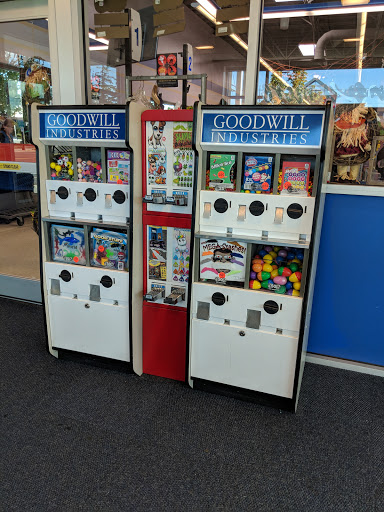 Thrift Store «Goodwill», reviews and photos, 12250 NE Halsey St, Portland, OR 97230, USA