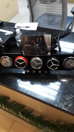 Mercedes Benz Dealer «Mercedes-Benz of Alexandria», reviews and photos, 200 S Pickett St, Alexandria, VA 22304, USA