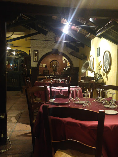 Restaurante El Pino Rojo