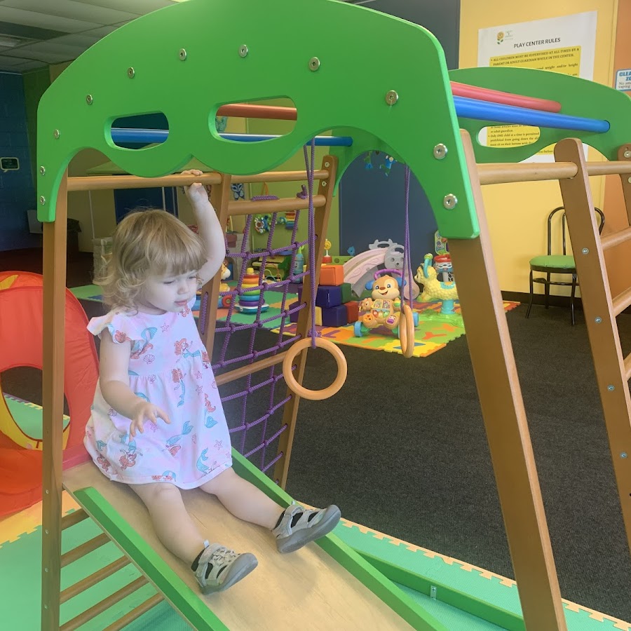 Twist-n-Sprout Play Center