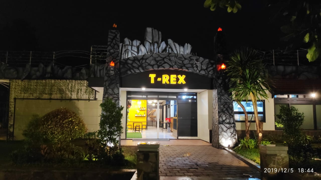 T-rex Cafe Photo