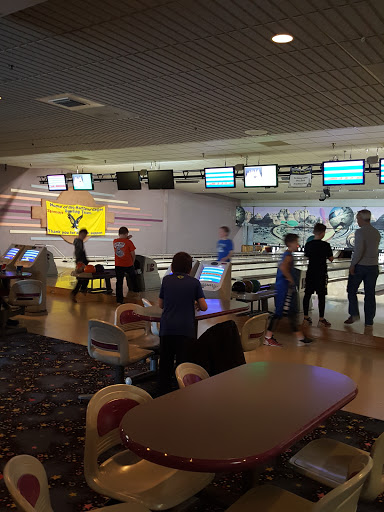 Bowling Alley «Striking Lanes Bowling», reviews and photos, 1535 Old Us 23, Hartland, MI 48353, USA