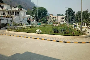 राजकीय संयुक्त उपजिला चिकित्सालय श्रीनगर गढ़वाल image