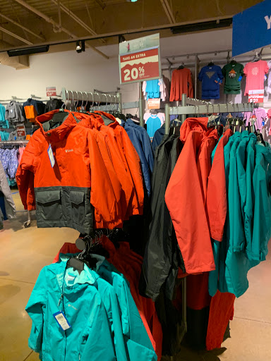 Clothing Store «Columbia Sportswear Outlet Store at Allen Premium Outlets», reviews and photos, 820 Stacy Rd #470, Allen, TX 75013, USA