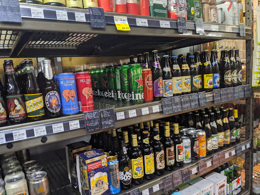 Grocery Store «Whole Foods Market», reviews and photos, 1210 NW Couch St, Portland, OR 97209, USA