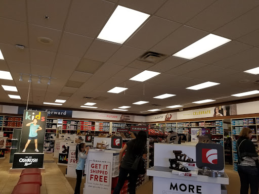 Shoe Store «Famous Footwear», reviews and photos, 5863 Spout Springs Rd, Flowery Branch, GA 30542, USA