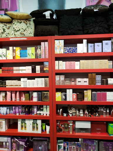 Cosmetics Store «Cosmetic Market», reviews and photos, 15 E 37th St, New York, NY 10016, USA