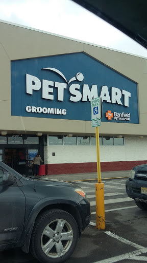 Pet Supply Store «PetSmart», reviews and photos, 3132 Vestal Pkwy E, Vestal, NY 13850, USA