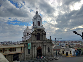 Iglesia Católica San Antonio de Padua - Loma de Quito