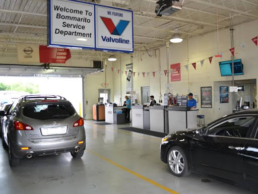 Car Dealer «BOMMARITO NISSAN WEST», reviews and photos, 14747 Manchester Rd, Ballwin, MO 63011, USA