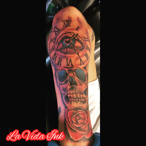 Tattoo Shop «La Vida Ink», reviews and photos, 4602 N Franklin Rd, Indianapolis, IN 46226, USA