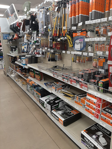 Hardware Store «Harbor Freight Tools», reviews and photos, 3709 Farmington Dr, Greensboro, NC 27407, USA